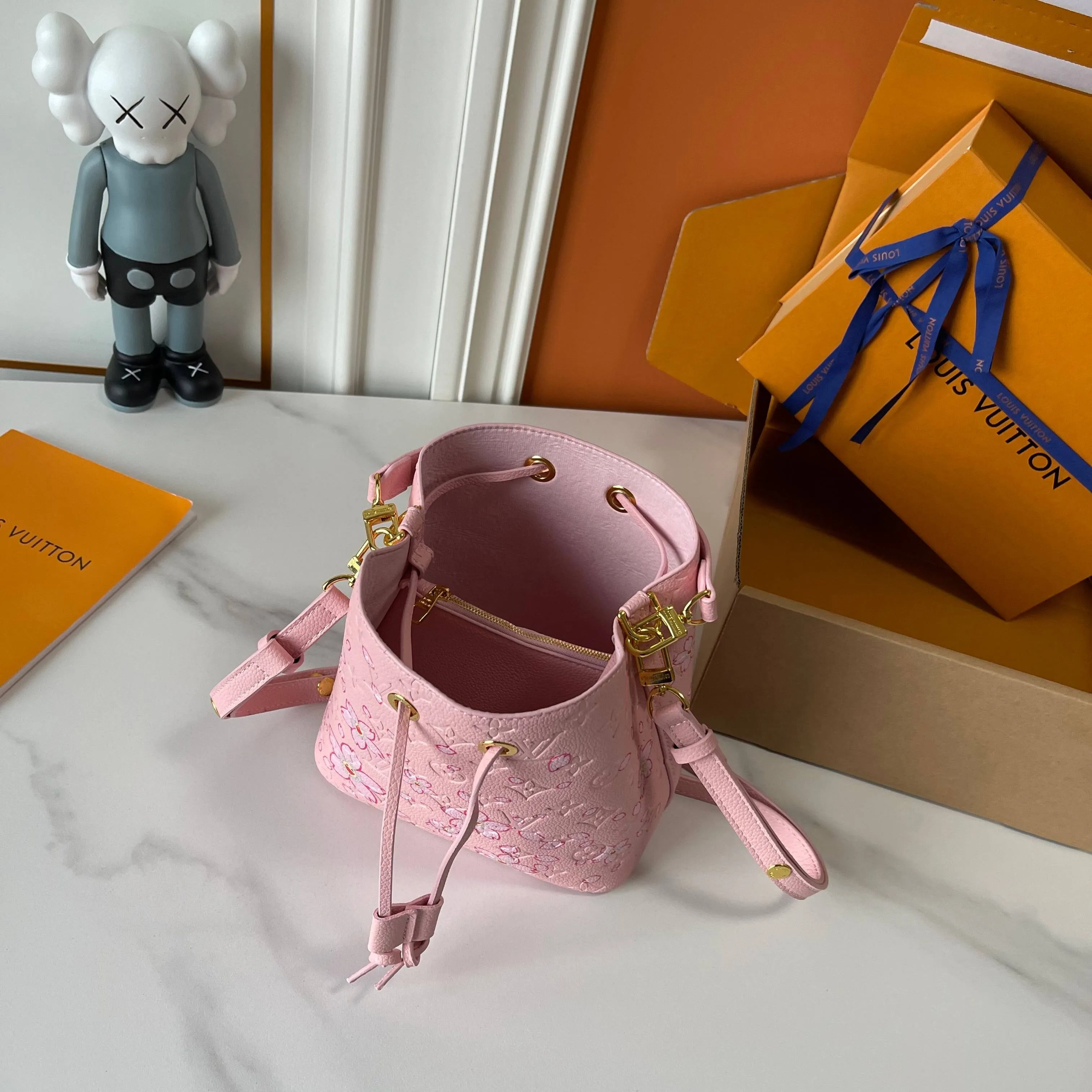 All Categories Official Website "Brand Women's Bags" Women's Bags 💙 LV 2025 New LV Crossbody Bag