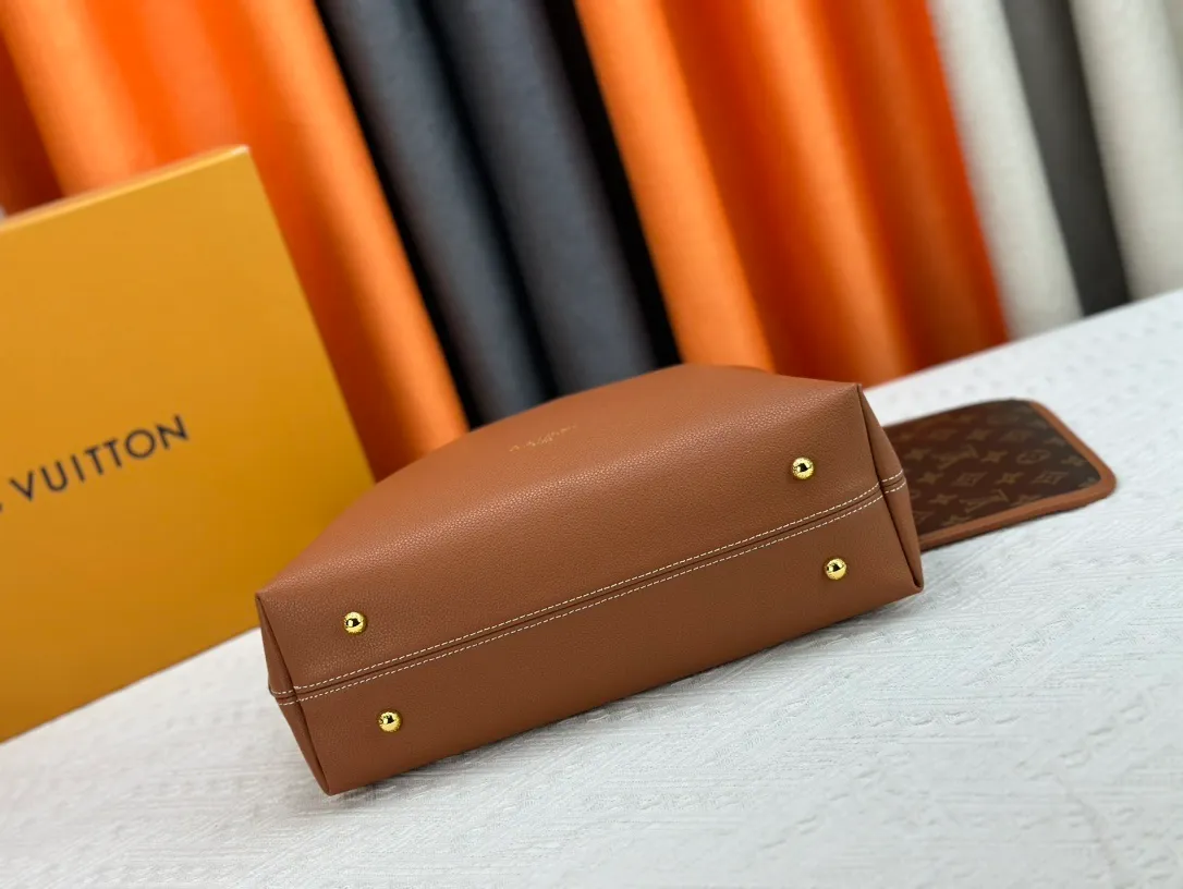 All Categories Official Website "Brand Women's Bags" Women's Bags 💙 LV 2024 Official Website New LV Crossbody Bags