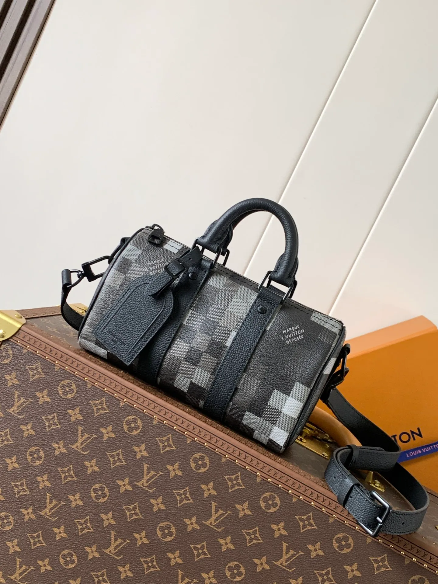 All categories Official website "Brand Women's Bags" Women's Bags 💙 LV 2026 new LV hand-held crossbody bag
