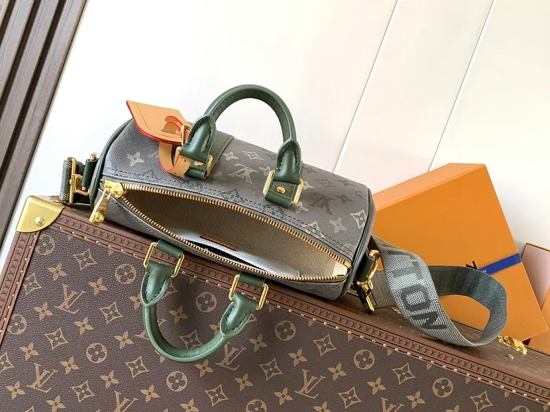 All categories Official website "Brand Women's Bags" Women's Bags 💙 LV 2026 new LV hand-held crossbody bag
