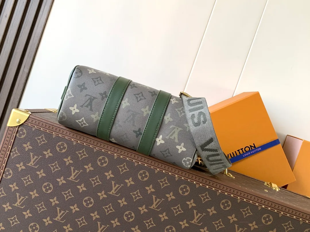 All categories Official website "Brand Women's Bags" Women's Bags 💙 LV 2026 new LV hand-held crossbody bag