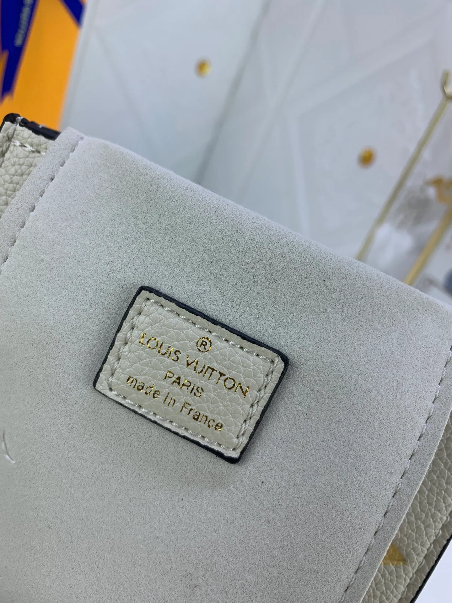 All categories Official website "Brand Women's Bags" Women's Bags 💙 LV 2022 official new LV handbag wholesale 58001200 High quality Size: 14-17-5 CM