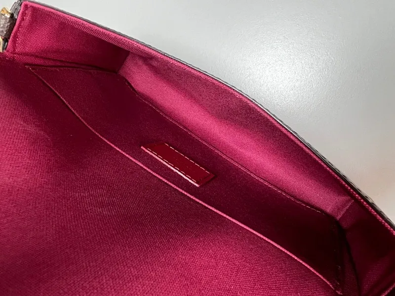 All Categories Official Website "Brand Women's Bags" Women's Bags 💙 LV 2024 New LV Crossbody Bag