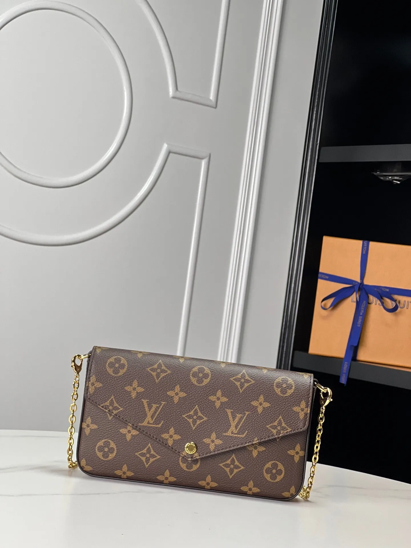All Categories Official Website "Brand Women's Bags" Women's Bags 💙 LV 2024 New LV Crossbody Bag