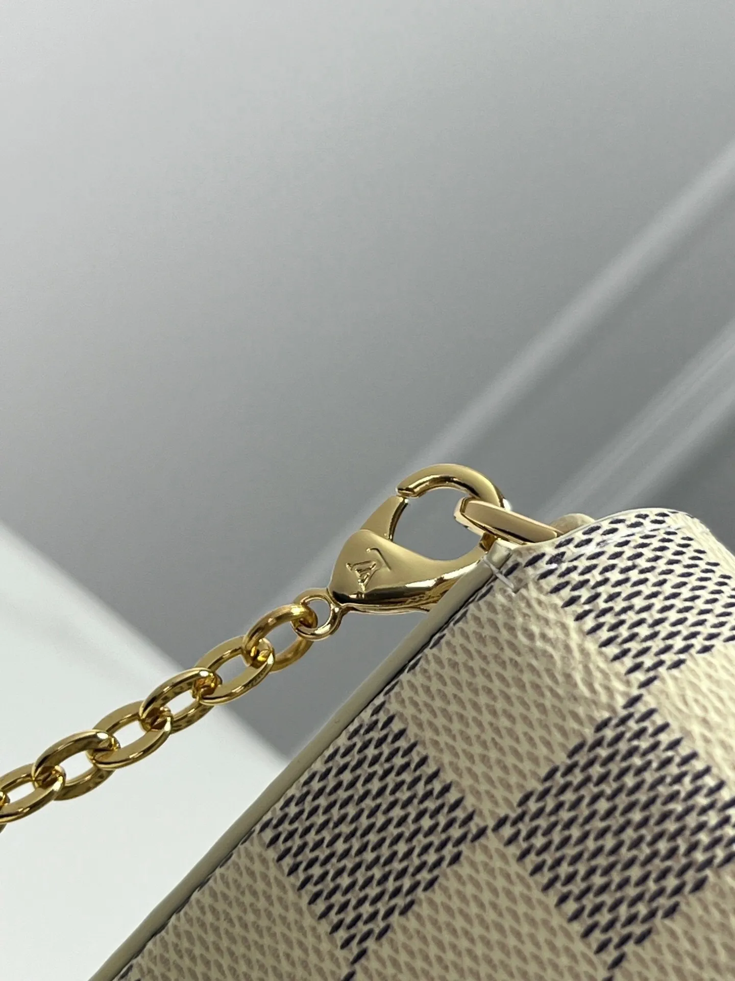 All Categories Official Website "Brand Women's Bags" Women's Bags 💙 LV 2024 New LV Crossbody Bag