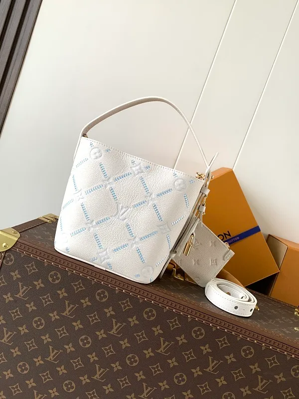 All Categories Official Website "Brand Women's Bags" Women's Bags 💙 LV 2026 New LV Armpit Crossbody Bag