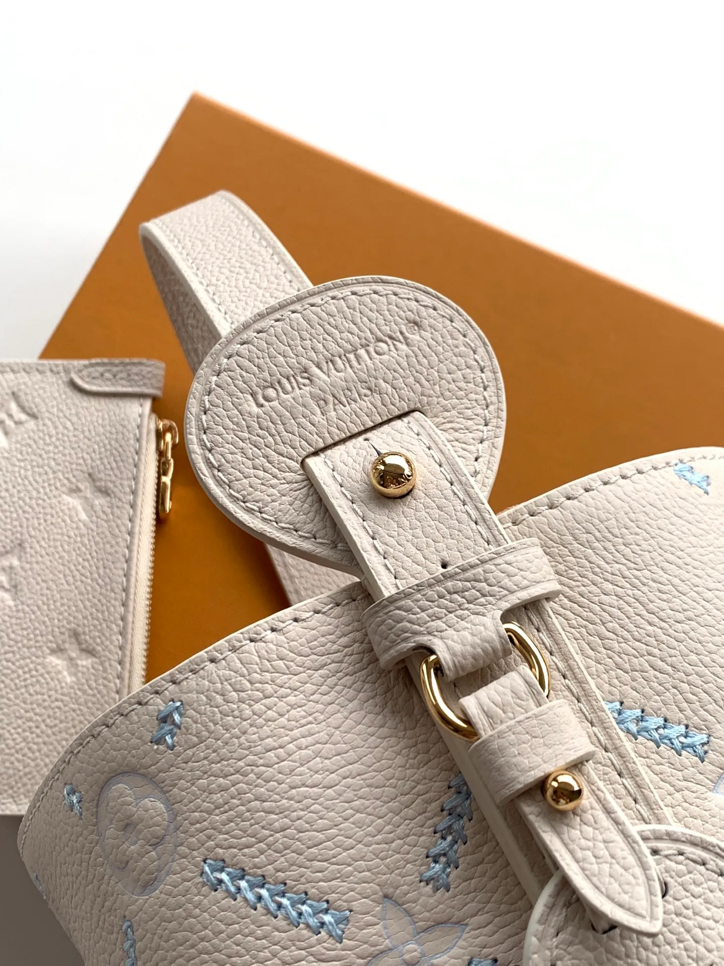 All Categories Official Website "Brand Women's Bags" Women's Bags 💙 LV 2026 New LV Armpit Crossbody Bag