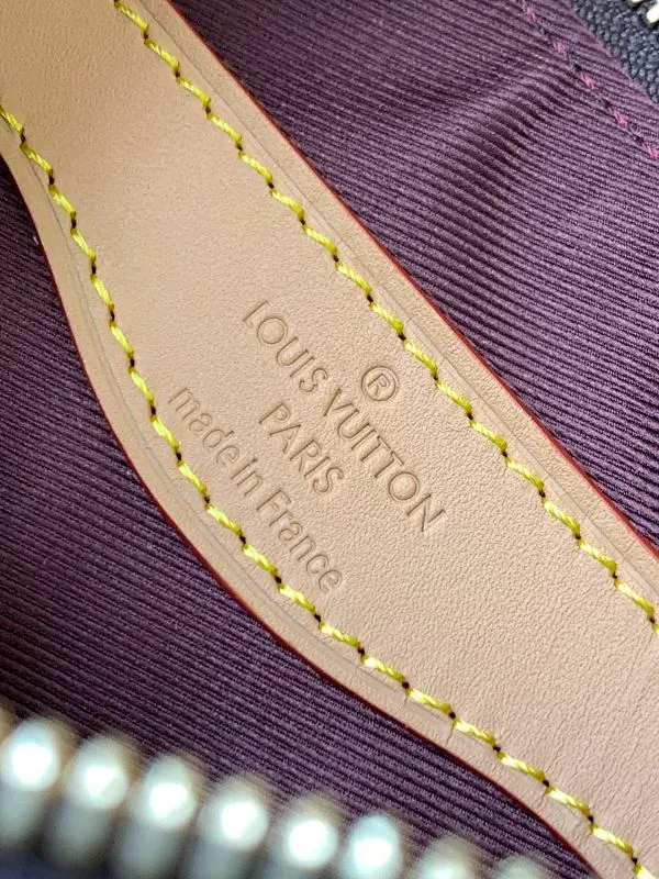 All categories Official website "Brand Women's Bags" Women's Bags 💙 LV replica LV, fine imitation LV bags, LV shoulder bags, 2023 official latest version LV crossbody bag, bag factory, original material, size: 27-16-10CM