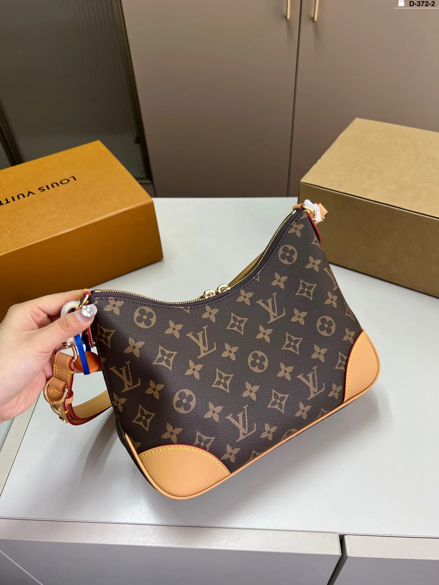 All Categories Official Website "Brand Women's Bags" Women's Bags 💙 LV 2025 New LV Crossbody Bag