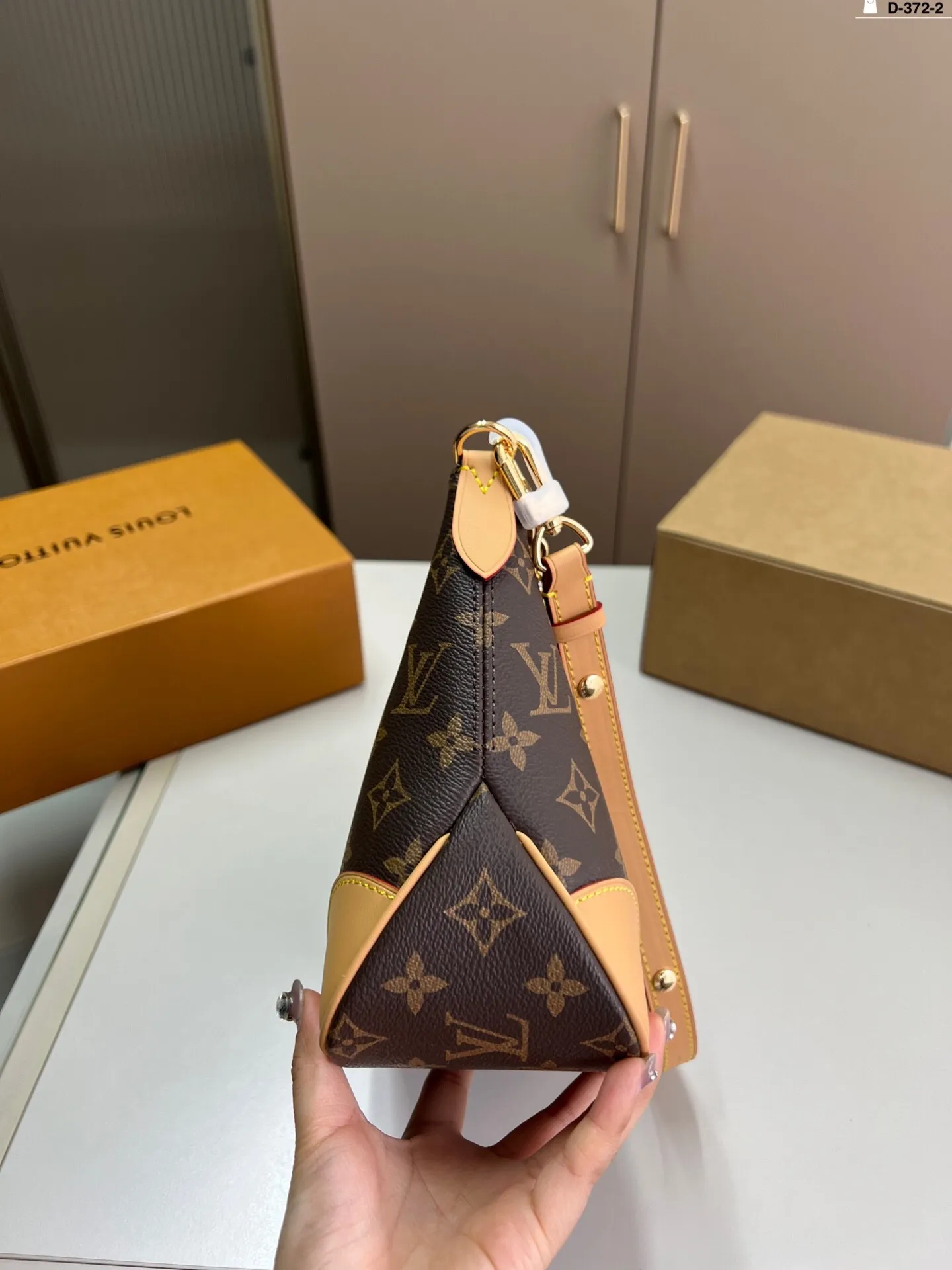 All Categories Official Website "Brand Women's Bags" Women's Bags 💙 LV 2025 New LV Crossbody Bag