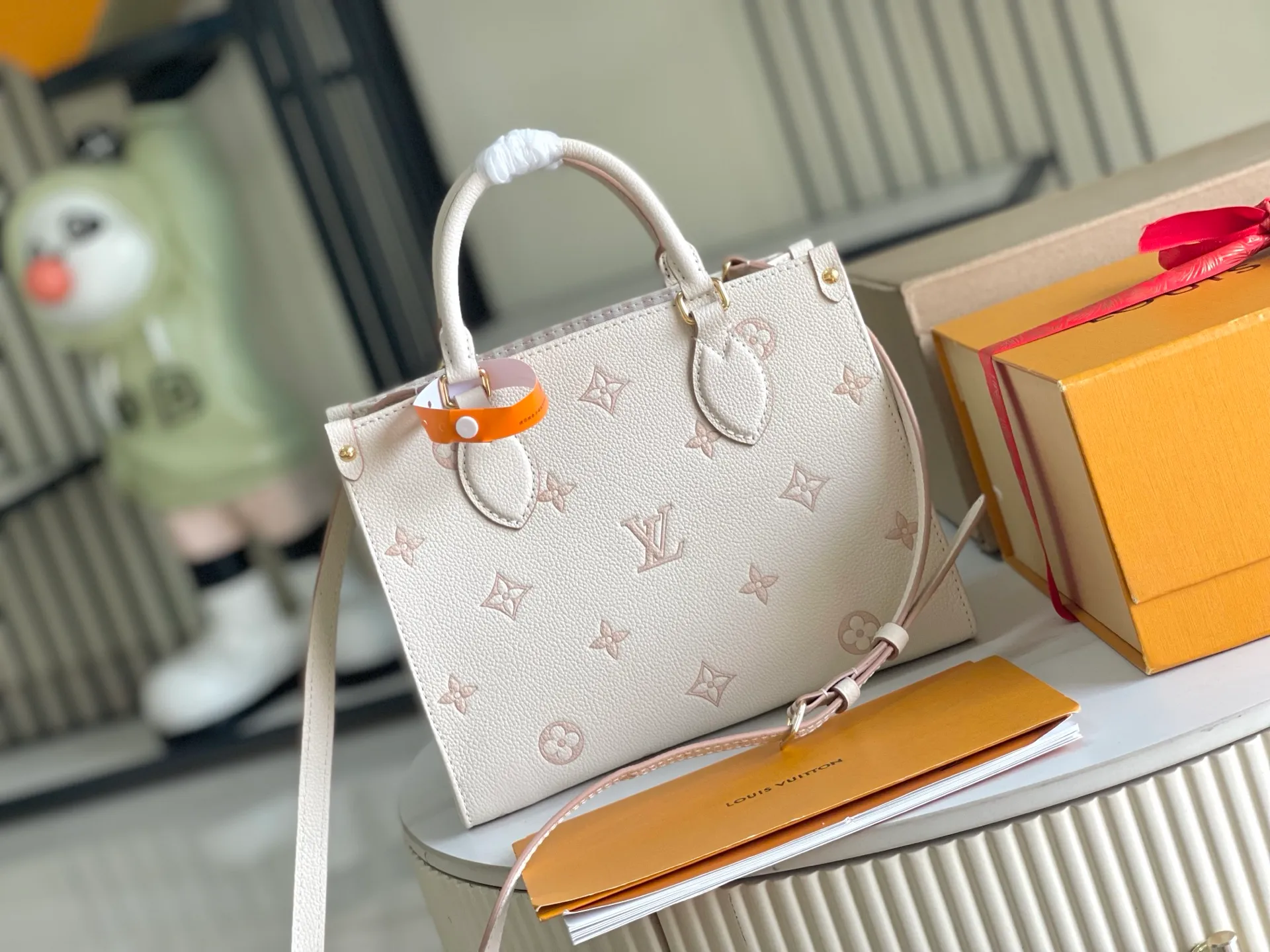 All categories 💚 Authentic bags 💚 LV 2026 new LV top replica hand shoulder bag