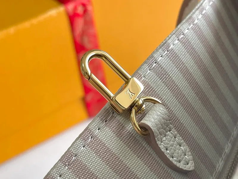 All categories 💚 Authentic bags 💚 LV 2026 new LV top replica hand shoulder bag