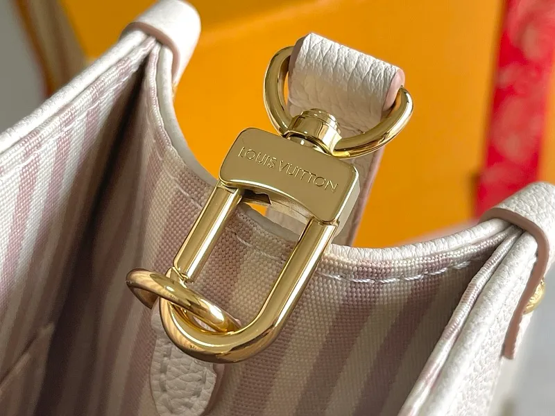 All categories 💚 Authentic bags 💚 LV 2026 new LV top replica hand shoulder bag