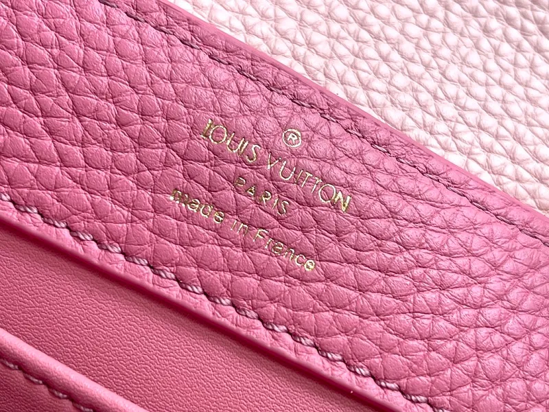 All Categories 💚 Authentic Grade Bags 💚 LV 2026 New LV Top Replica Crossbody Shoulder Bag