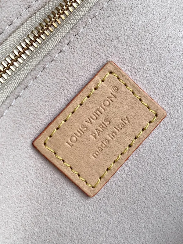 All Categories Official Website "Brand Women's Bags" Women's Bags 💙 LV 2025 New LV Crossbody Bag