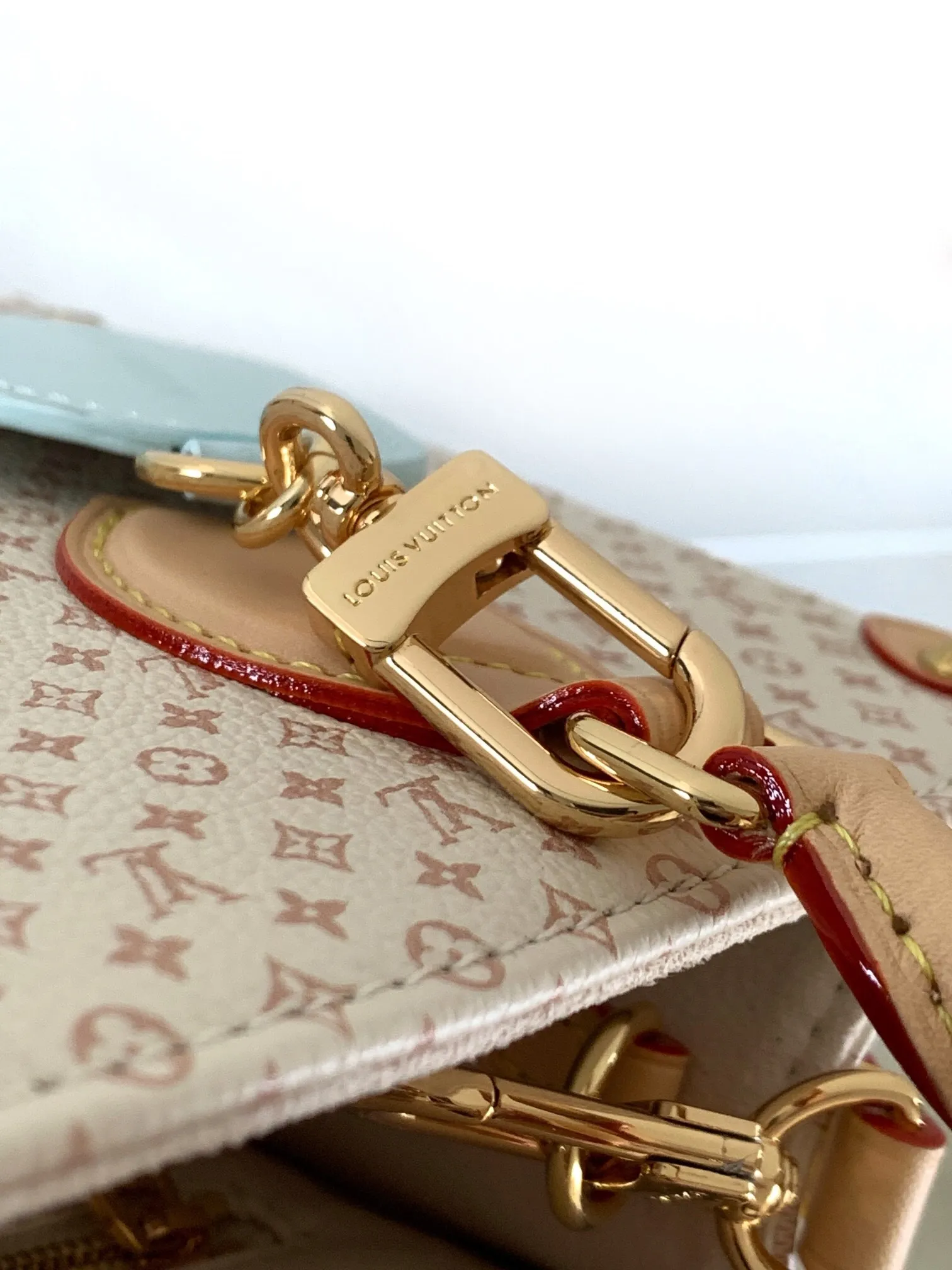 All Categories Official Website "Brand Women's Bags" Women's Bags 💙 LV 2025 New LV Crossbody Bag