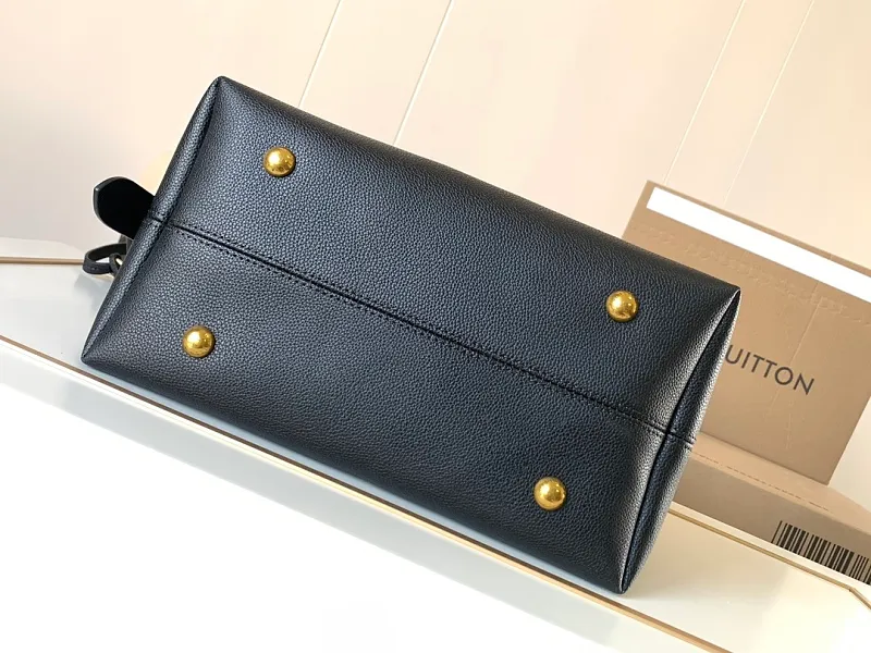 All Categories Official Website "Brand Women's Bags" Women's Bags 💙 LV 2026 Official Website New LV Crossbody Bag