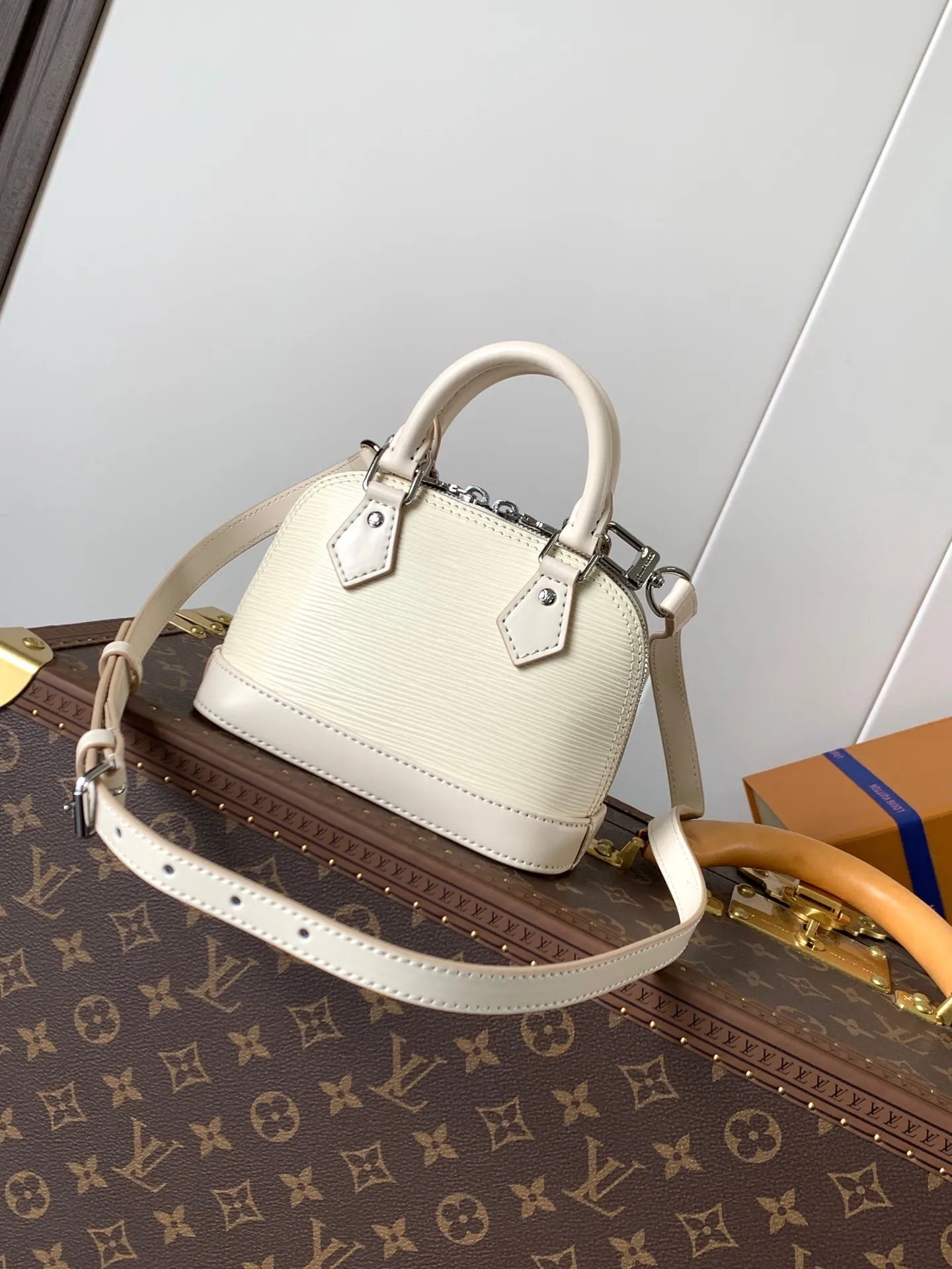 All Categories Official Website "Brand Women's Bags" Women's Bags 💙 LV 2025 New LV Crossbody Bag