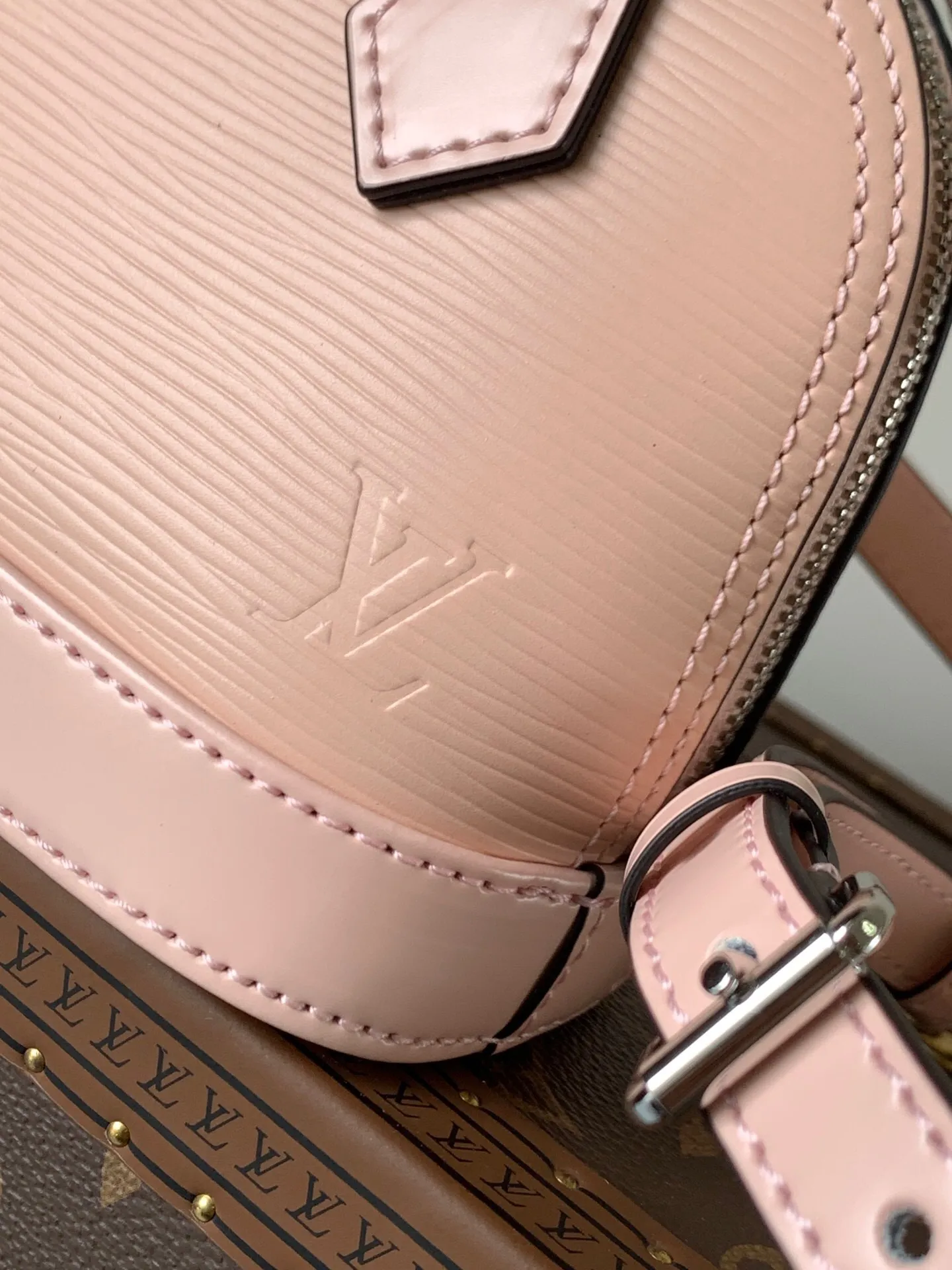 All Categories Official Website "Brand Women's Bags" Women's Bags 💙 LV 2025 New LV Crossbody Bag