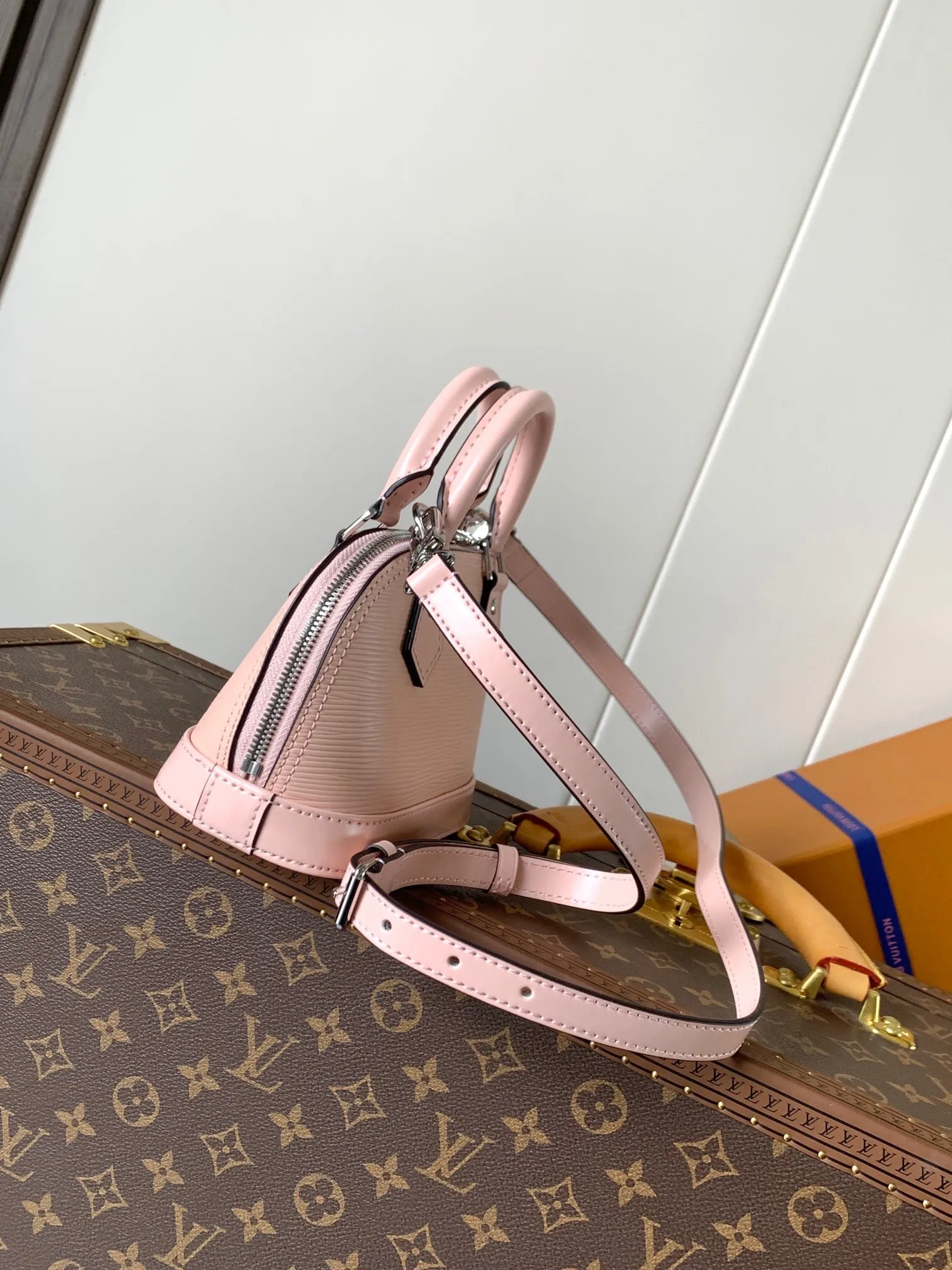 All Categories Official Website "Brand Women's Bags" Women's Bags 💙 LV 2025 New LV Crossbody Bag