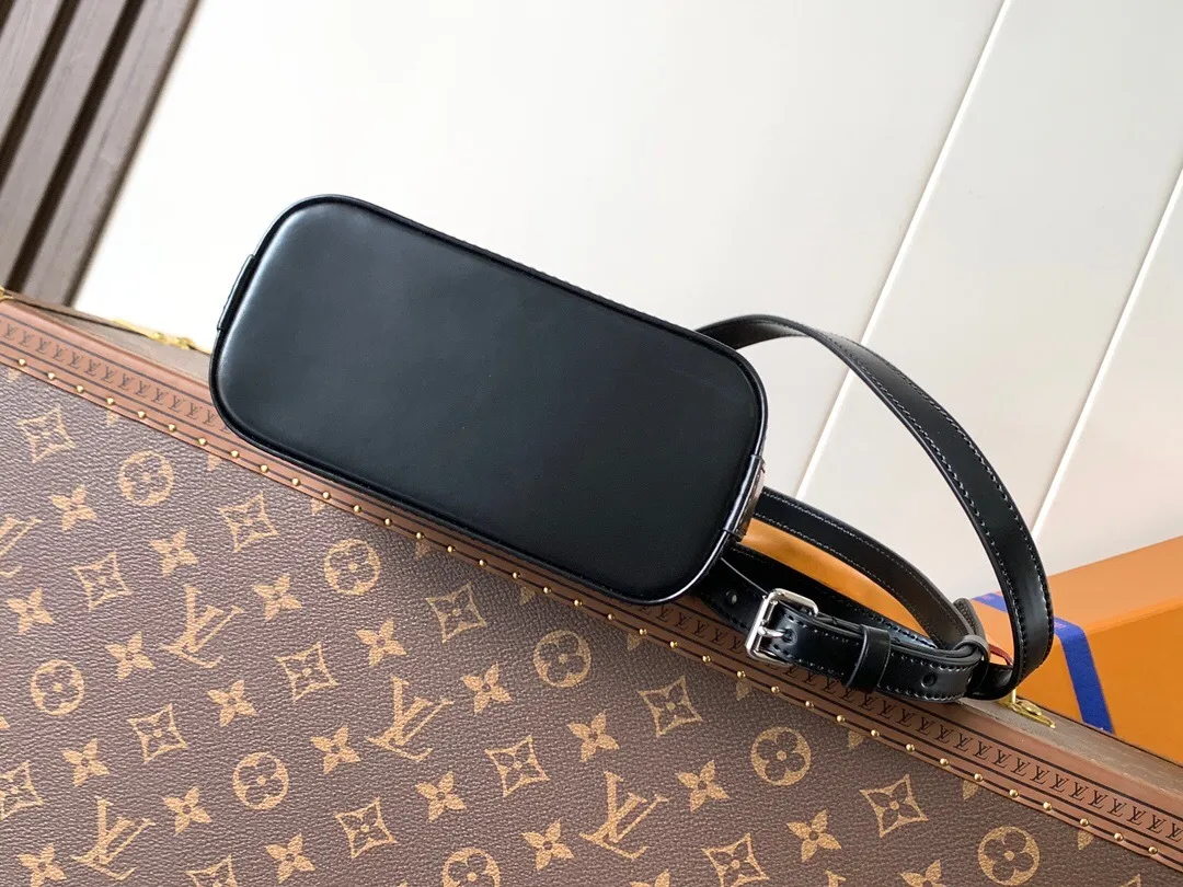 All Categories Official Website "Brand Women's Bags" Women's Bags 💙 LV 2025 New LV Crossbody Bag