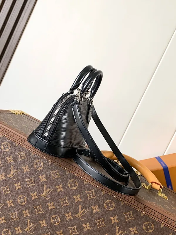 All Categories Official Website "Brand Women's Bags" Women's Bags 💙 LV 2025 New LV Crossbody Bag