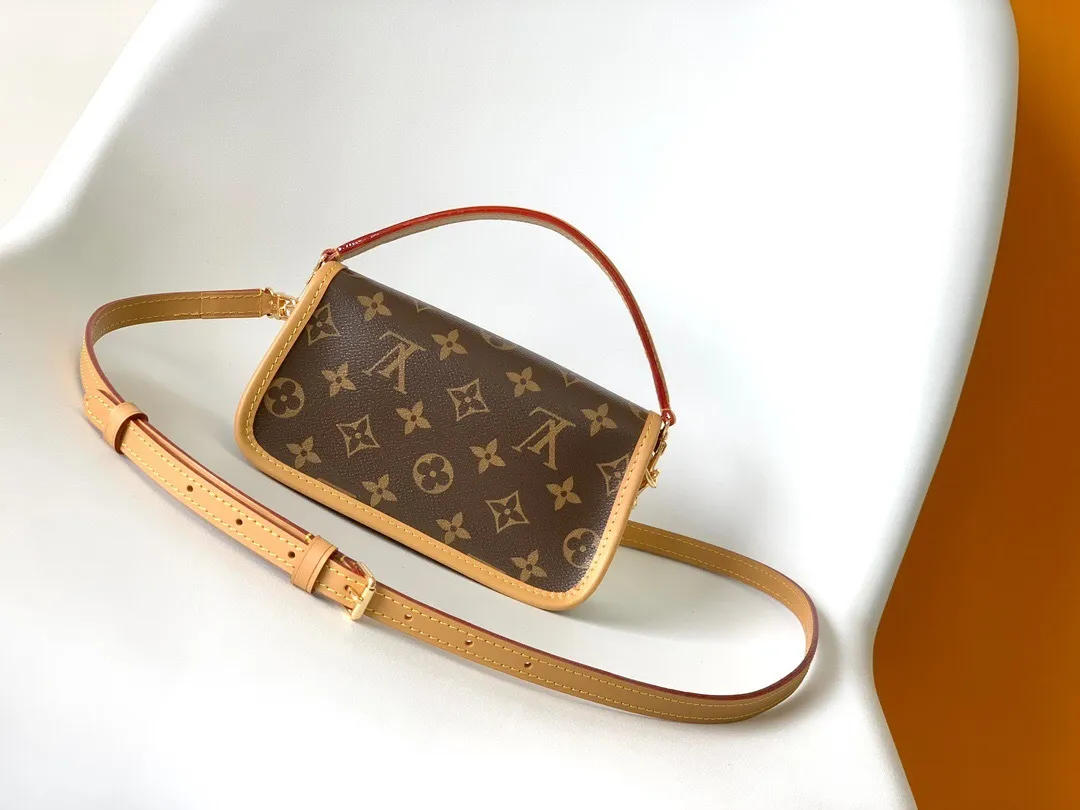 All Categories Official Website "Brand Women's Bags" Women's Bags 💙 LV 2025 New LV Crossbody Bag