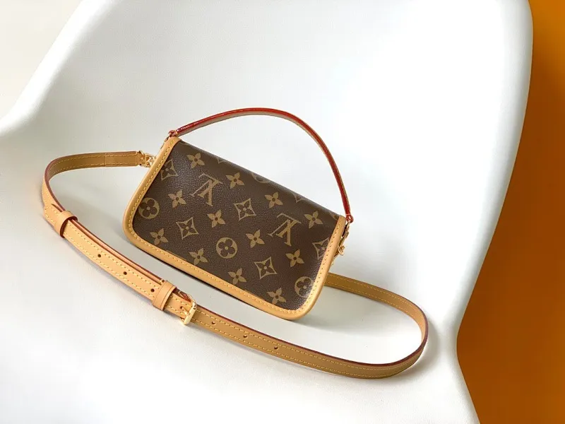 All Categories Official Website "Brand Women's Bags" Women's Bags 💙 LV 2025 New LV Crossbody Bag