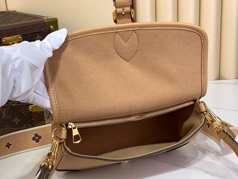 All categories 💚 Authentic bags 💚 LV 2024 official website new LV crossbody bag