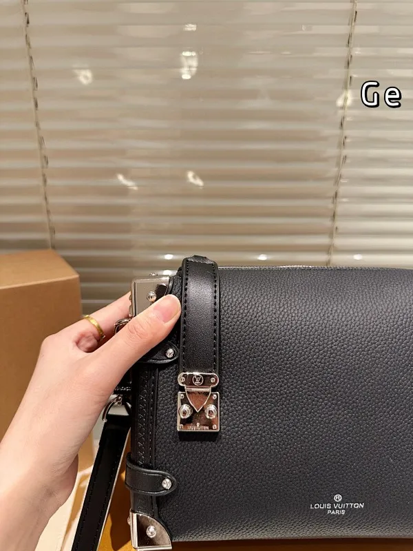 All Categories Official Website "Brand Women's Bags" Women's Bags 💙 LV 2025 New LV Crossbody Bag