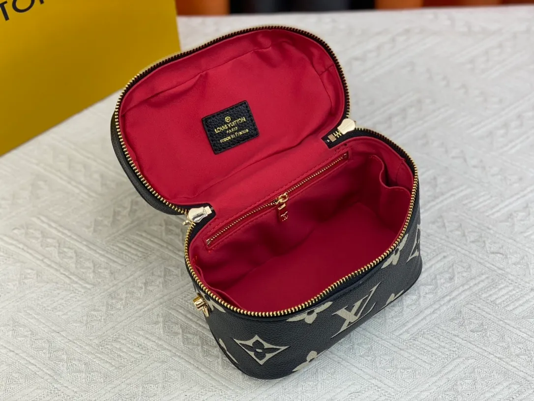 All Categories Official Website "Brand Women's Bags" Women's Bags 💙 LV 2023 New LV Crossbody Bag