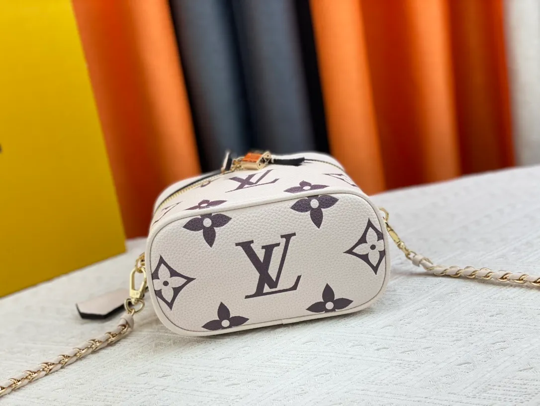 All Categories Official Website "Brand Women's Bags" Women's Bags 💙 LV 2023 New LV Crossbody Bag