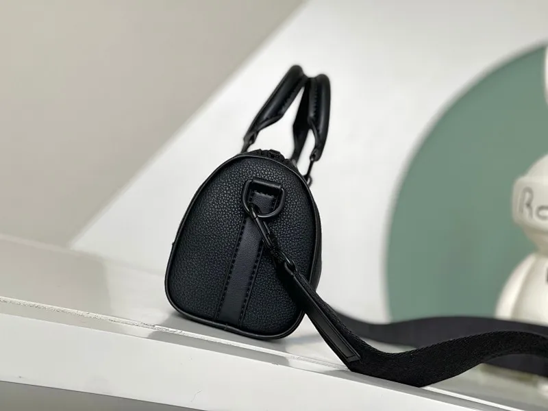 All Categories Official Website "Brand Women's Bags" Women's Bags 💙 LV 2026 New LV Crossbody Bag