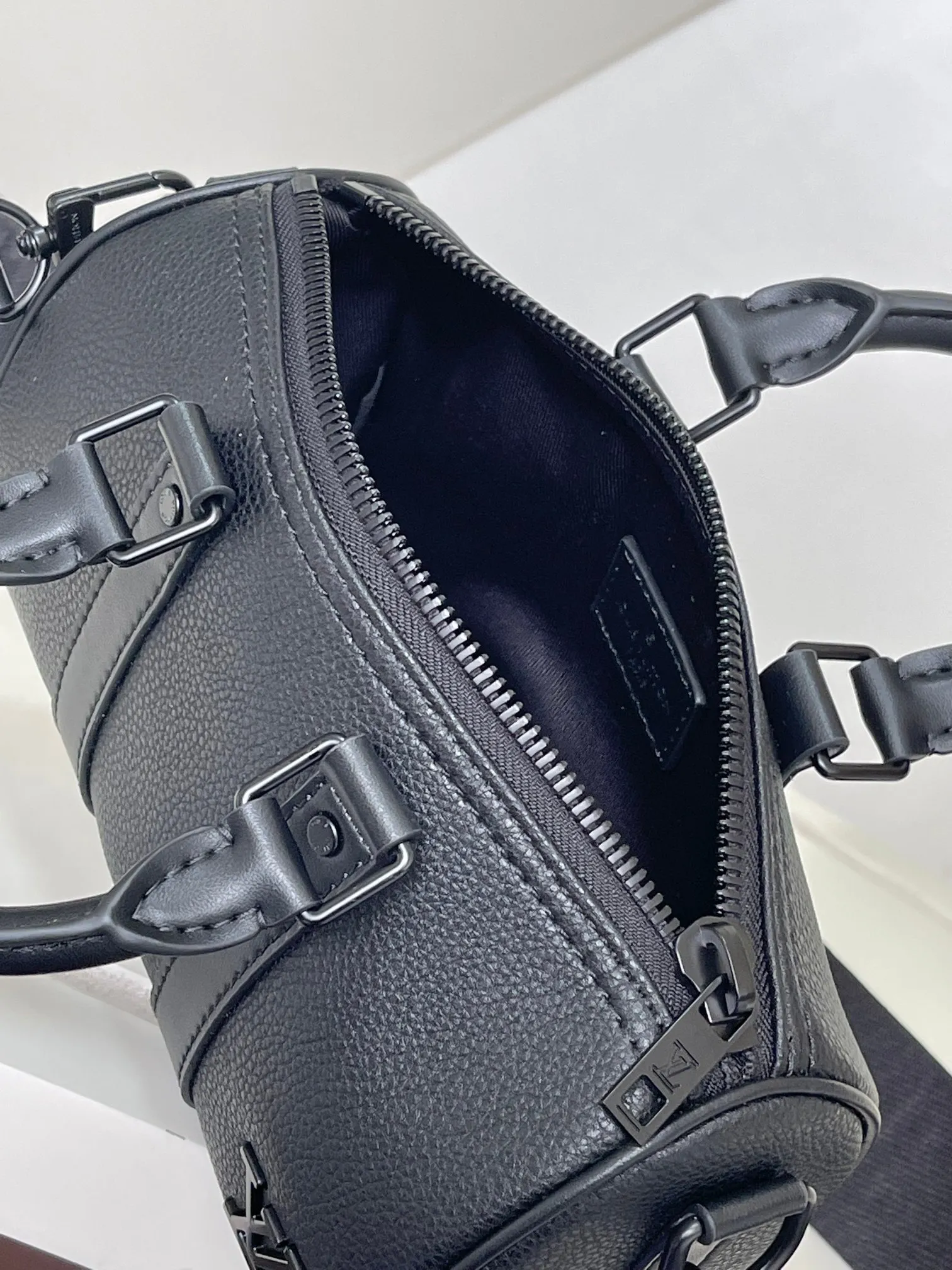 All Categories Official Website "Brand Women's Bags" Women's Bags 💙 LV 2026 New LV Crossbody Bag