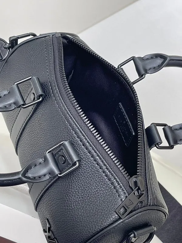 All Categories Official Website "Brand Women's Bags" Women's Bags 💙 LV 2026 New LV Crossbody Bag