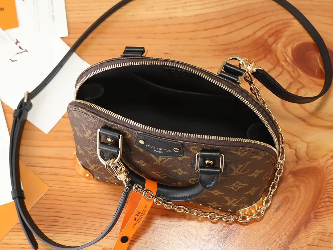 All Categories Official Website "Brand Women's Bags" Women's Bags 💙 LV LV 2026 New Crossbody Shoulder Bag