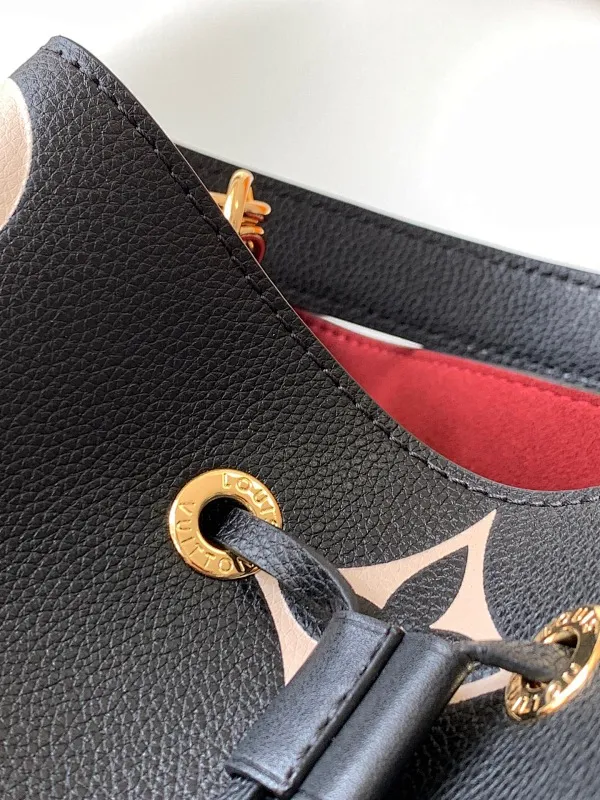 All Categories Official Website "Brand Women's Bags" Women's Bags 💙 LV 2025 New LV Crossbody Bag