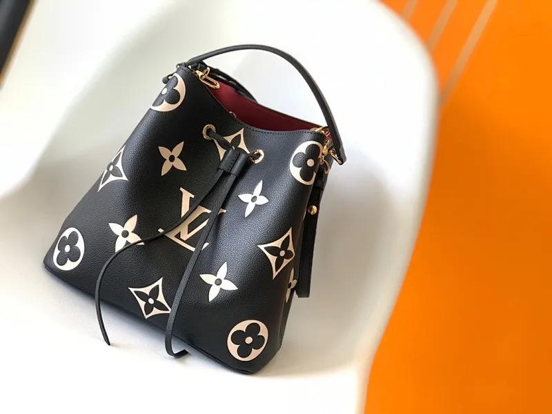 All Categories Official Website "Brand Women's Bags" Women's Bags 💙 LV 2025 New LV Crossbody Bag