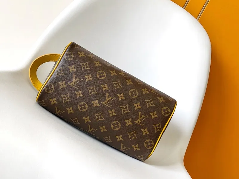 All Categories Official Website "Brand Women's Bags" Women's Bags 💙 LV 2025 New LV Cosmetic Bag
