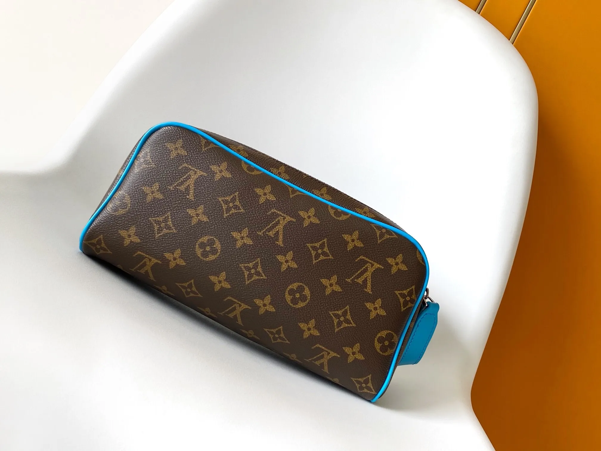 All Categories Official Website "Brand Women's Bags" Women's Bags 💙 LV 2025 New LV Cosmetic Bag