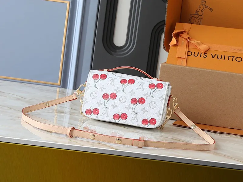 All Categories Official Website "Brand Women's Bags" Women's Bags 💙 LV 2025 New LV Crossbody Bag