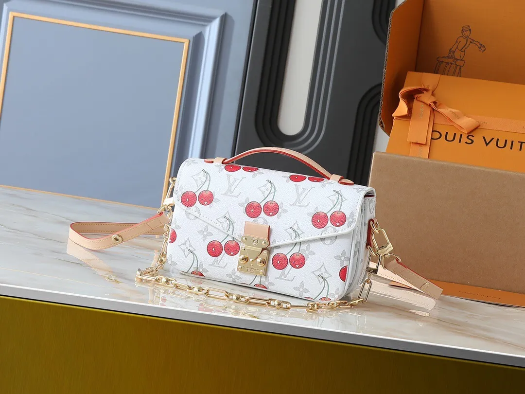 All Categories Official Website "Brand Women's Bags" Women's Bags 💙 LV 2025 New LV Crossbody Bag