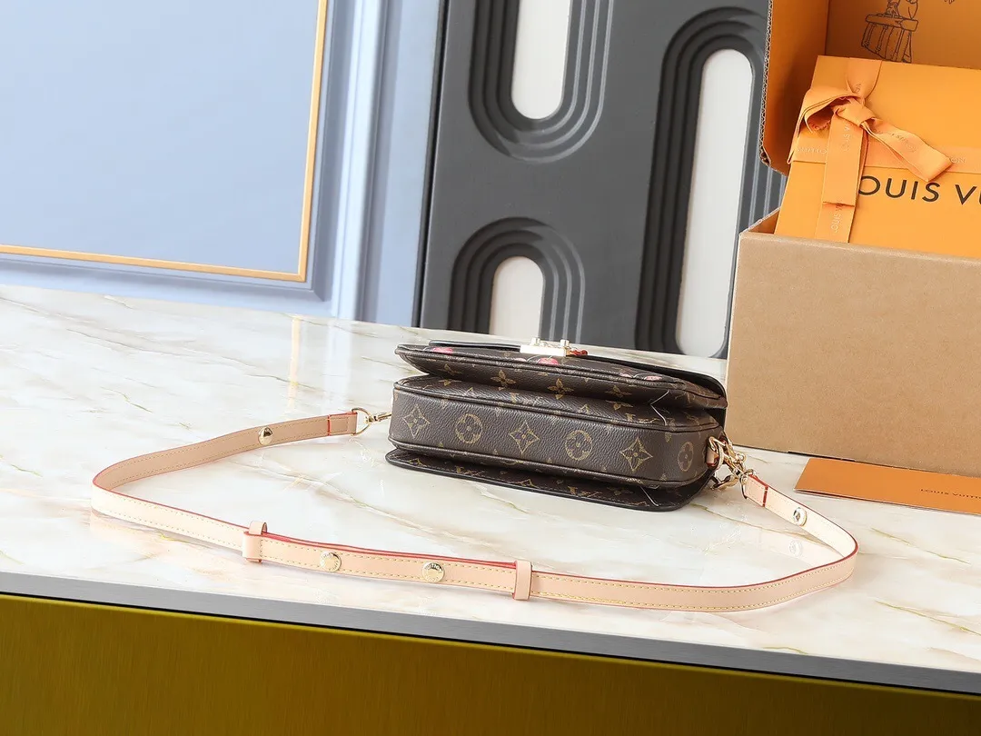 All Categories Official Website "Brand Women's Bags" Women's Bags 💙 LV 2025 New LV Crossbody Bag