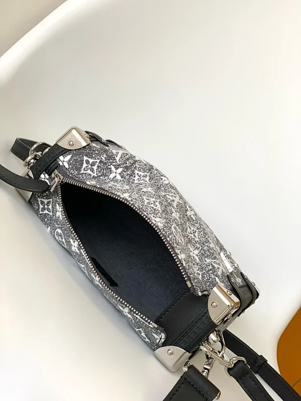 All Categories Official Website "Brand Women's Bags" Women's Bags 💙 LV 2026 New LV Crossbody Bag
