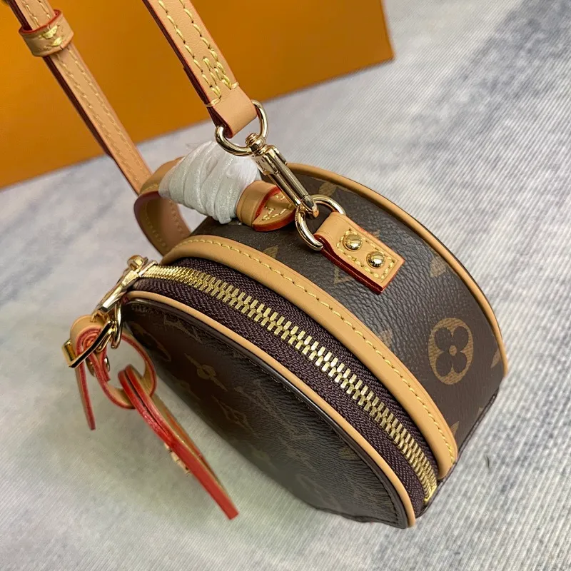 All Categories Official Website "Brand Women's Bags" Women's Bags 💙 LV 2026 New LV Crossbody Bag
