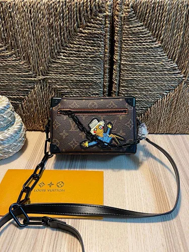 All Categories Official Website "Brand Women's Bags" Women's Bags 💙 LV 2022 Official New LV M80159 Doll Doll Series Mini Soft Trunk Box Bag Wholesale 58001900