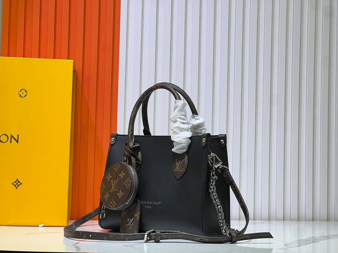 Batch 280💰Bubble Bubble Upgraded Original M20143 M45659 M45653 M46373 Full Apricot Mini Top Original This OnTheGo Tote bag is printed and dyed with the Monogram pattern and then embossed on soft grained cowhide. Its ample interior can accommodate laptops and other office supplies. The full leather embossed large flower mommy bag has a small BB size. The long and short handles are easy to carry or carry on the shoulder. Dimensions: 25.0 x 11.0 x 19.0 cm