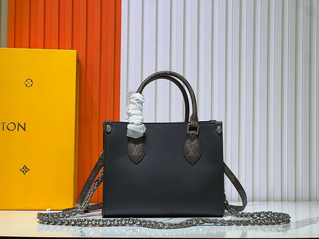 Batch 280💰Bubble Bubble Upgraded Original M20143 M45659 M45653 M46373 Full Apricot Mini Top Original This OnTheGo Tote bag is printed and dyed with the Monogram pattern and then embossed on soft grained cowhide. Its ample interior can accommodate laptops and other office supplies. The full leather embossed large flower mommy bag has a small BB size. The long and short handles are easy to carry or carry on the shoulder. Dimensions: 25.0 x 11.0 x 19.0 cm