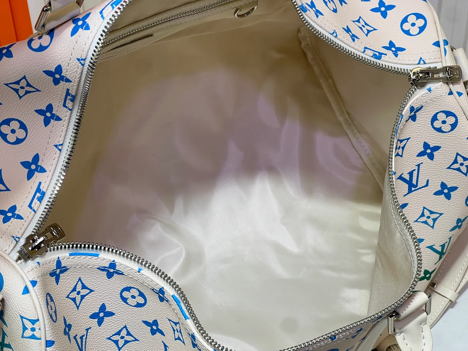 Batch 420💰New arrival M13745 41416 Gradient three-color series LV2025 spring and summer and Takashi Murakami joint model Fashion is a cycle to celebrate the 20th anniversary of the joint brand Size: 50.0X29.0X23.0cm