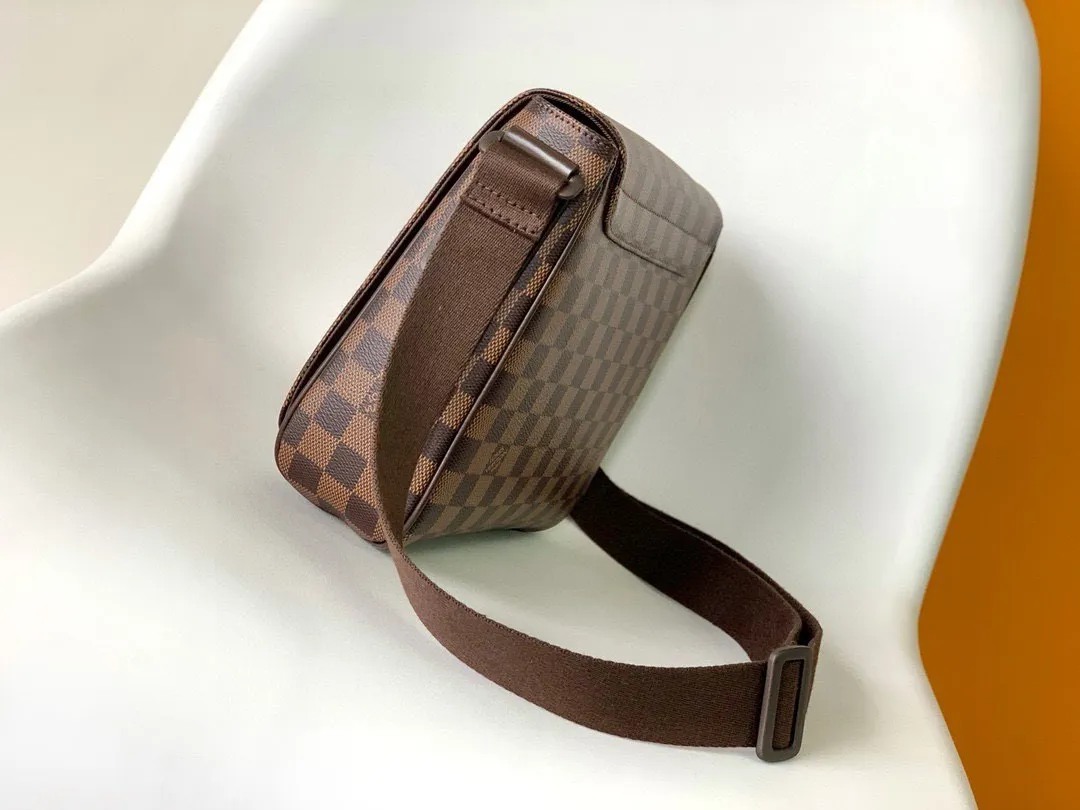 💰740 Top quality original M41213 black check brown check DISTRICT small district small handbag, small, exquisite, classic shape and Damier Graphite canvas material, men's PVC large bag black checkered hijab flip bag shoulder bag casual bag practical elegant handbag, ideal companion for daily life Size 27/23/8cm